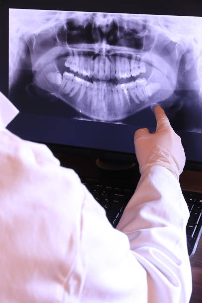Best Weekend Emergency Dentist in Mcleansboro, IL